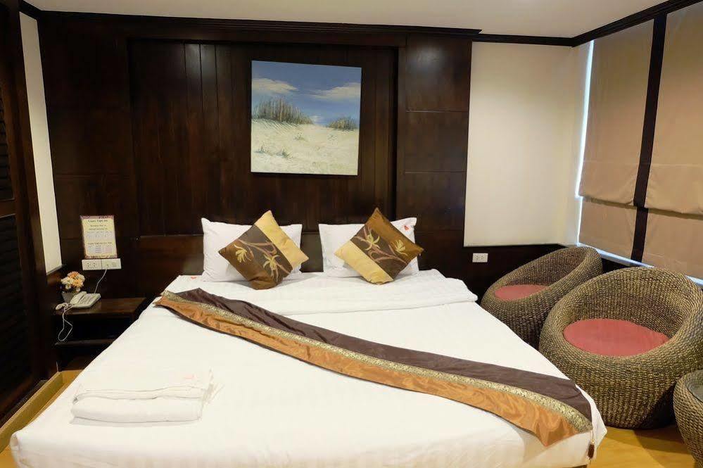 Everest Boutique Hotel Bangkok Luaran gambar