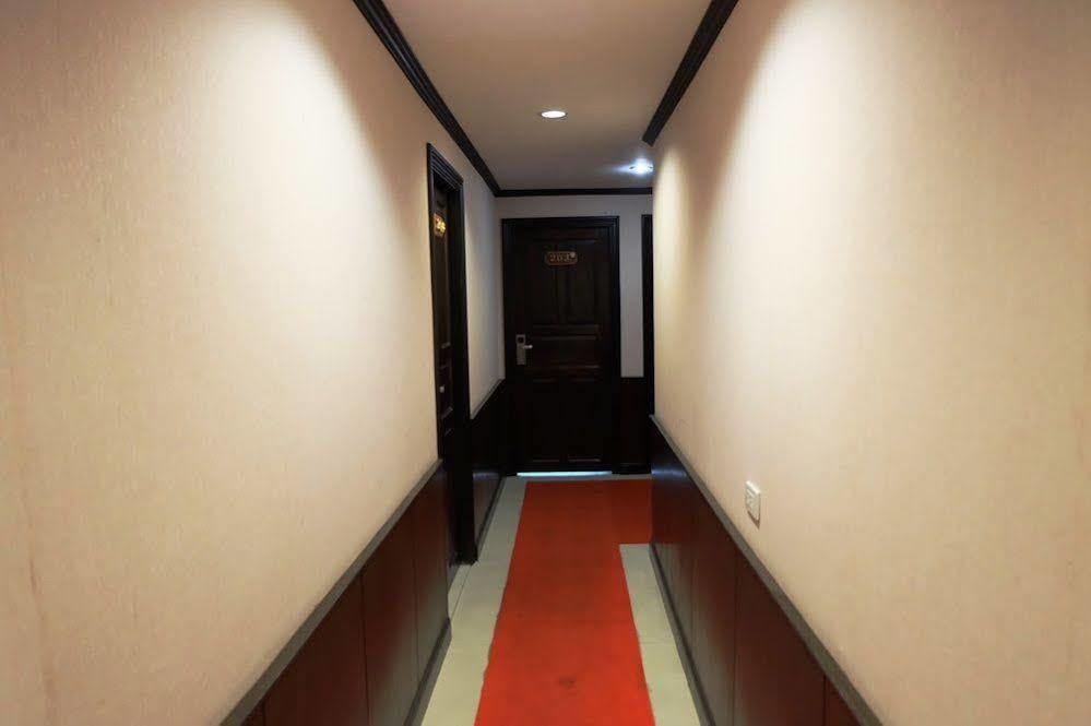 Everest Boutique Hotel Bangkok Luaran gambar